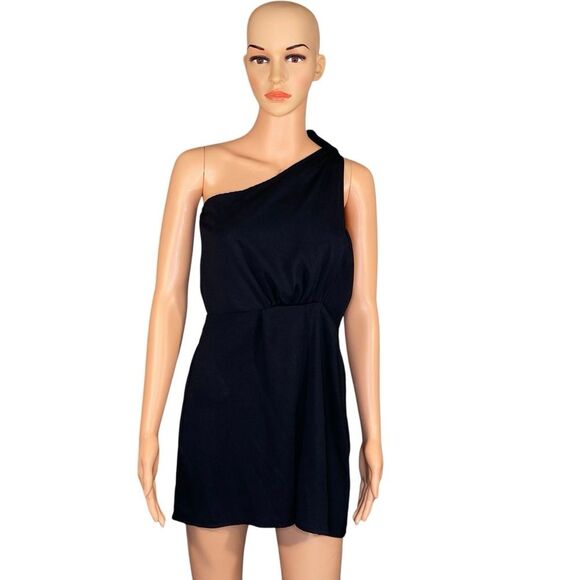 Shein One Shoulder Black Romper Womens Size Medium Flowy Summer Wear Wrap Style - Picture 1 of 5